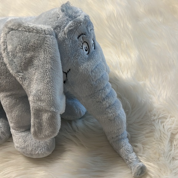 Dr. Seuss Horton Hears A Who 11" KOHLS Cares for Kids Elephant Plush - Picture 7 of 11
